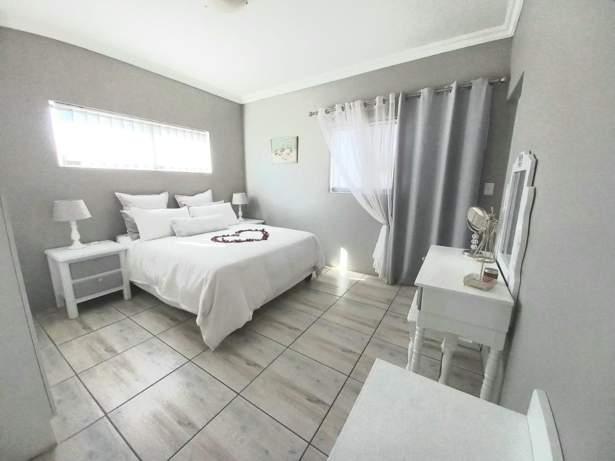 Bel-Posto, Langebaan Villa Bagian luar foto